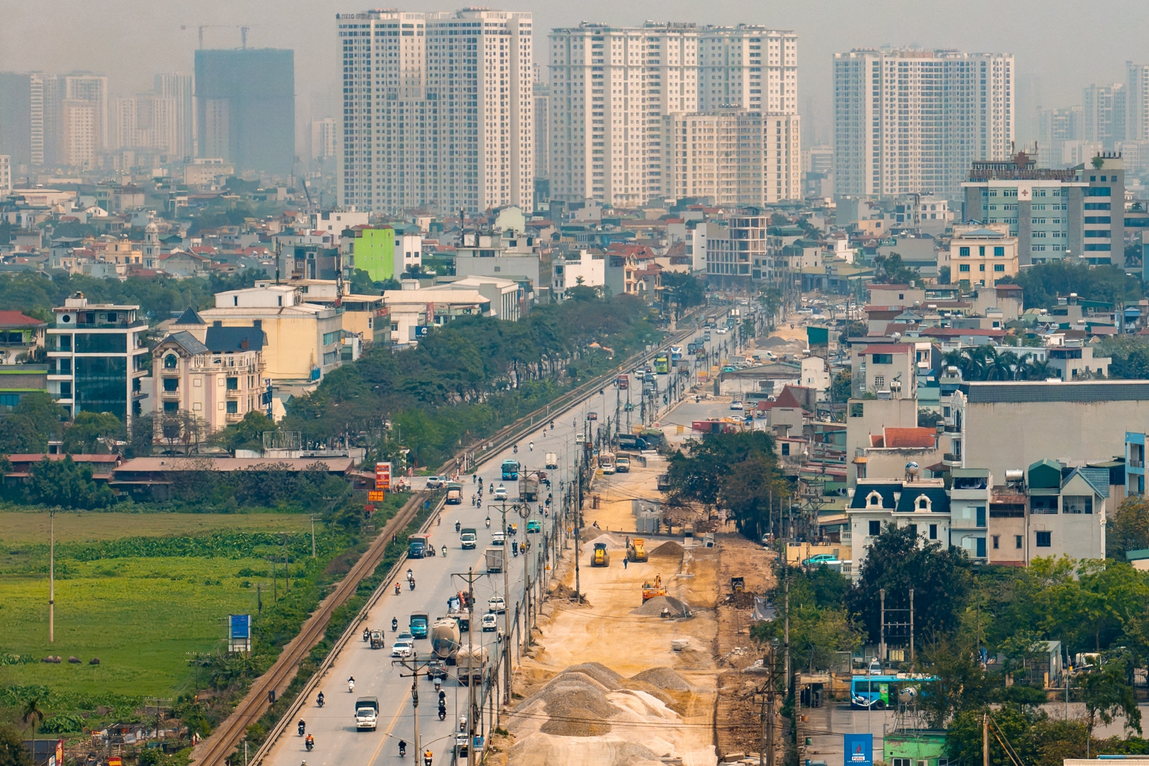 Tuyến đường huyết mạch cửa ngõ Hà Nội trì trệ, ngổn ngang 15 năm