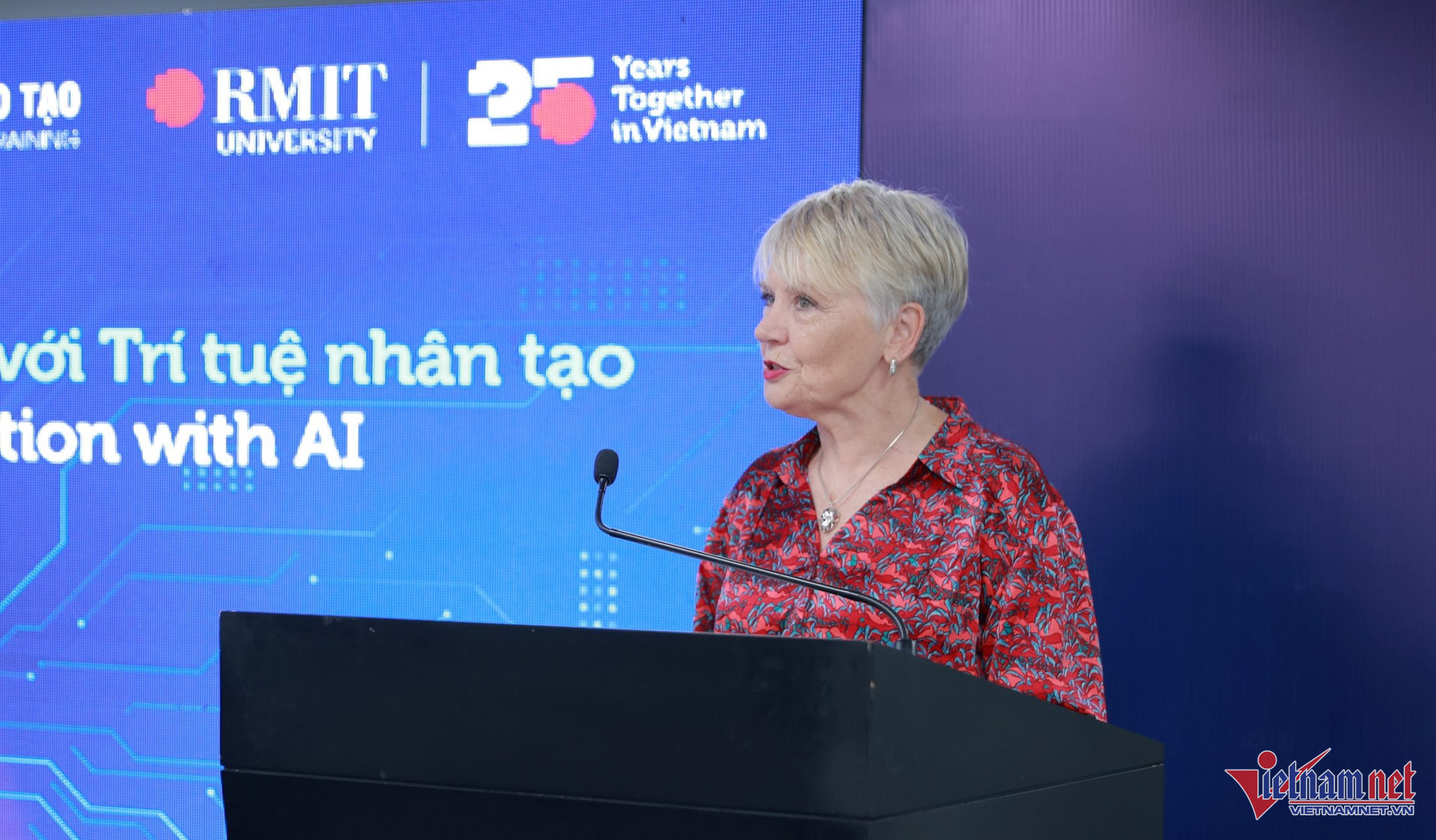 W-dien dan doi moi giao duc voi AI 3.jpg