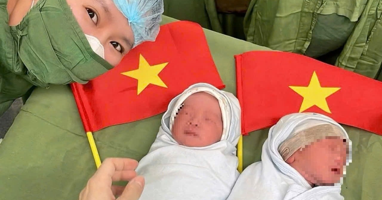 Tên đặc biệt của cặp song sinh chào đời vào ngày 30/4