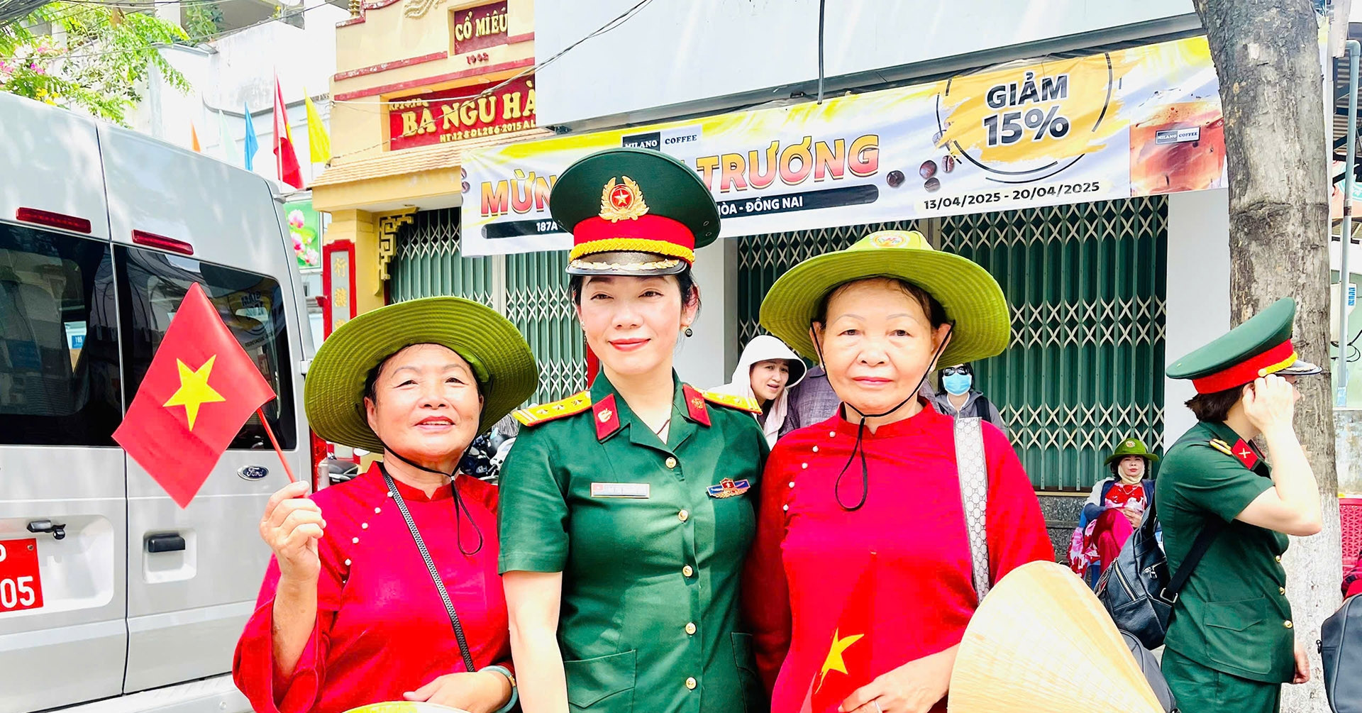 Nữ thượng tá thuyết minh diễu binh 30/4: Hôm nay tôi yên tâm để ốm