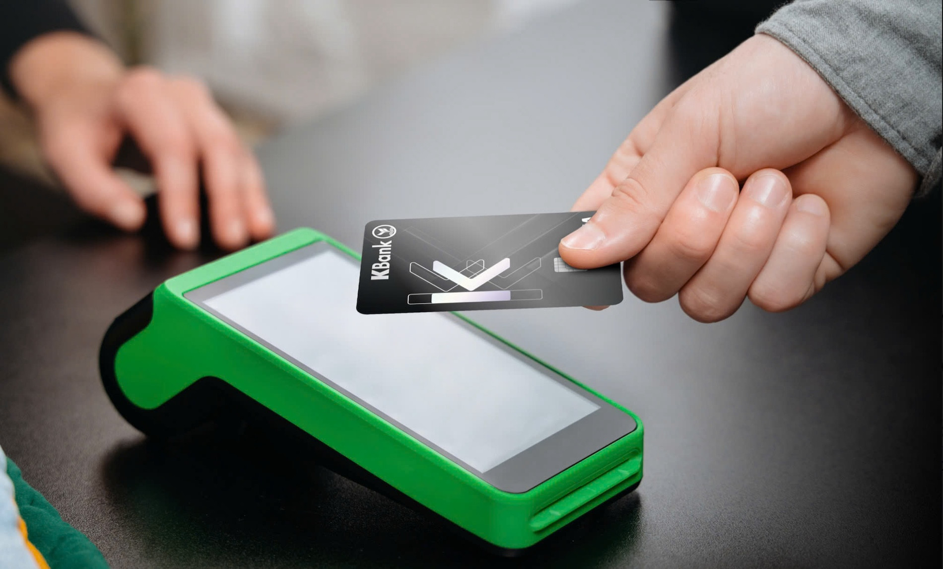 Lương chưa về, làm sao để không bỏ lỡ mùa sale?