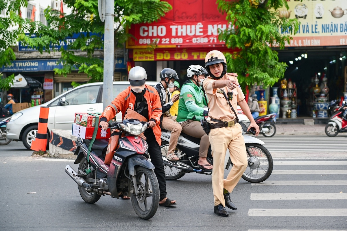 Chính phủ đề xuất tăng mức phạt vi phạm giao thông lên đến 150 triệu đồng