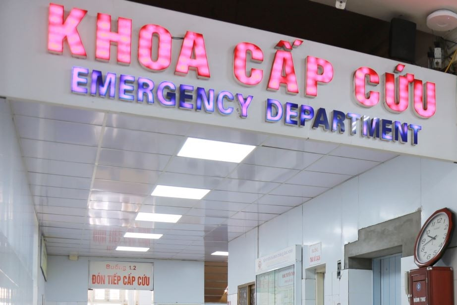 Đang nâng mũi, người phụ nữ trẻ bất ngờ sốc phản vệ nặng