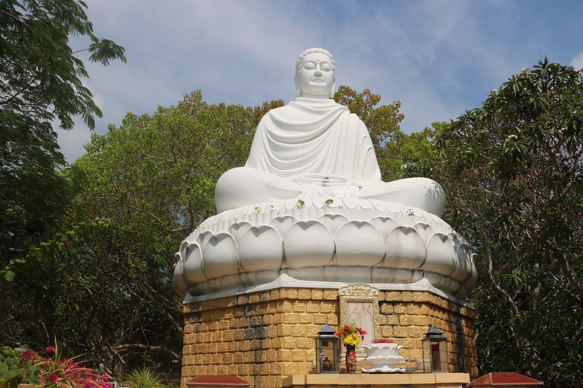 Ngôi chùa nổi tiếng trên sườn núi ở Vũng Tàu, lưu giữ 'báu vật' xá lợi Đức Phật