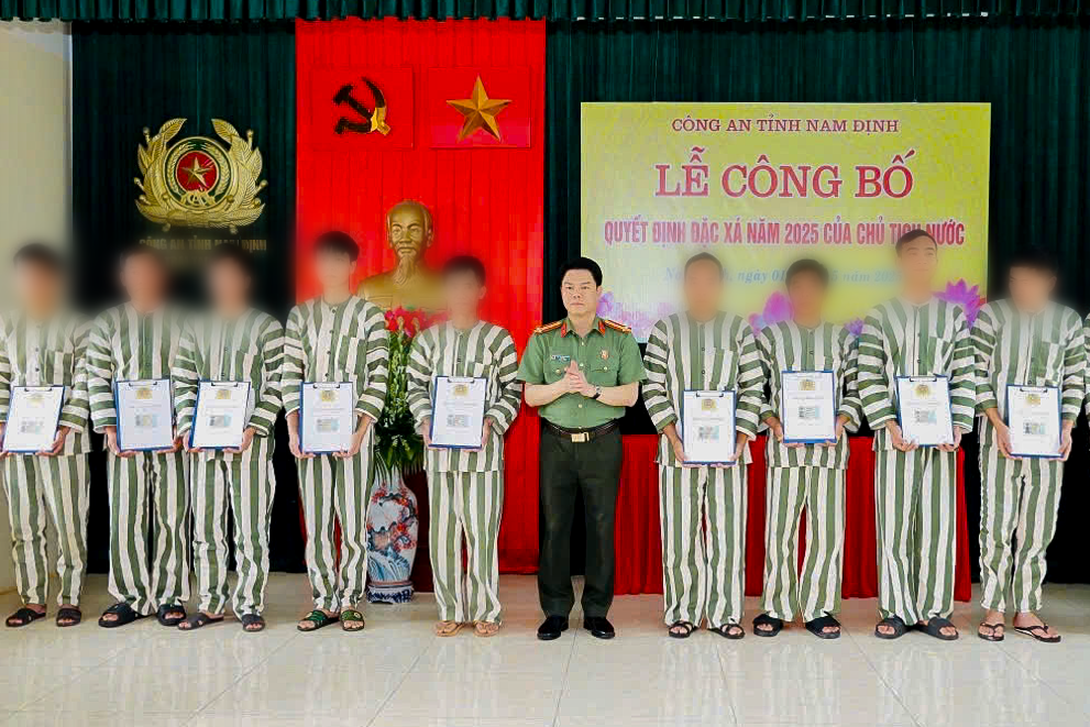 Phạm nhân ngày đặc xá: Chỉ cần được ra ngoài sẽ không để mẹ già khóc thầm nữa