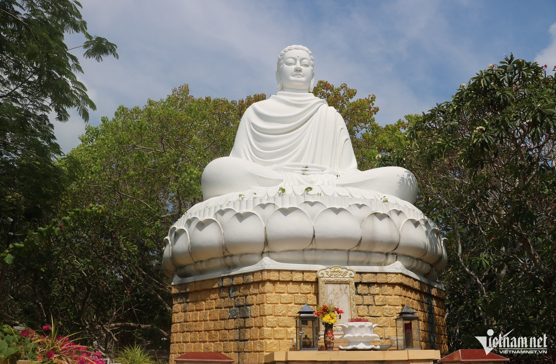 W-thích ca phật đài ở vũng tàu 5.JPG.jpg