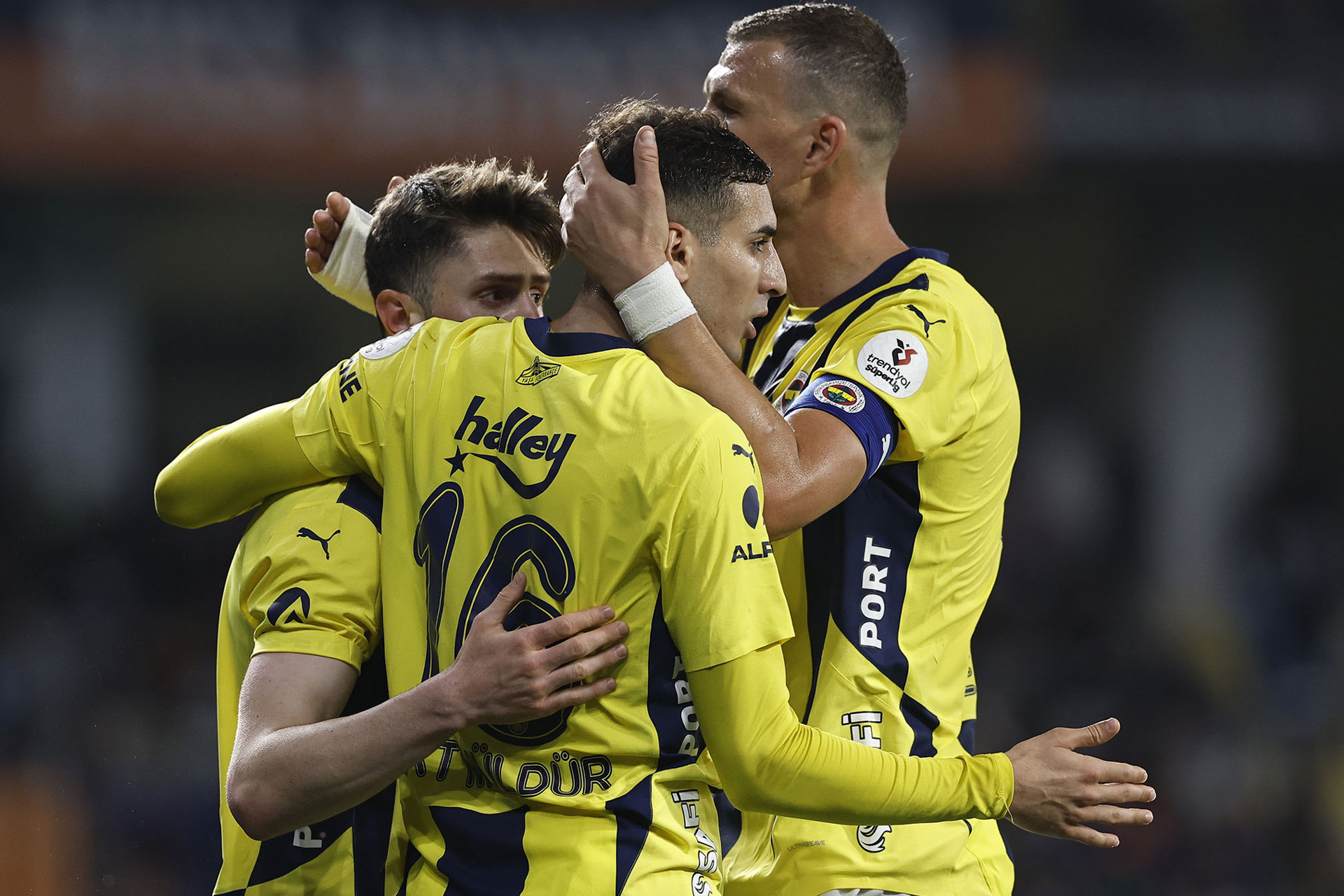 Fenerbahce.org. Fenerbahce Istanbul Basaksehir.jpg