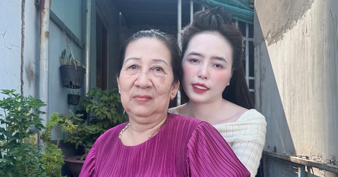 Gả chồng cho con dâu cũ, người mẹ ở TPHCM khóc ...