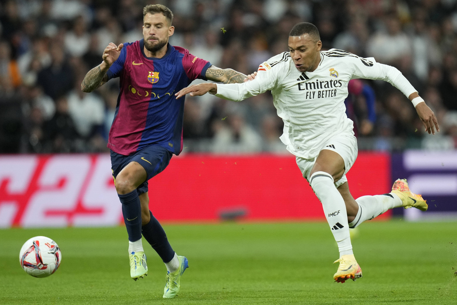 Siêu kinh điển Real Madrid đấu Barca: Mbappe gõ cửa lịch sử