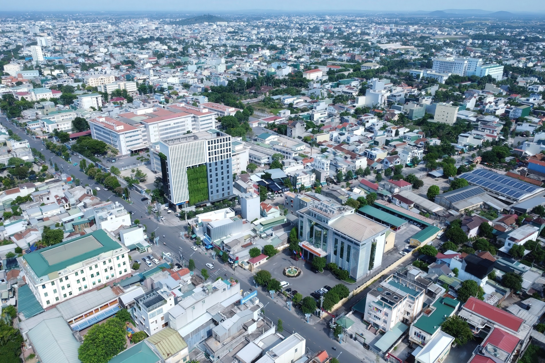 Cán bộ Kon Tum sang Quảng Ngãi làm việc được hỗ trợ 2 triệu/tháng để thuê nhà