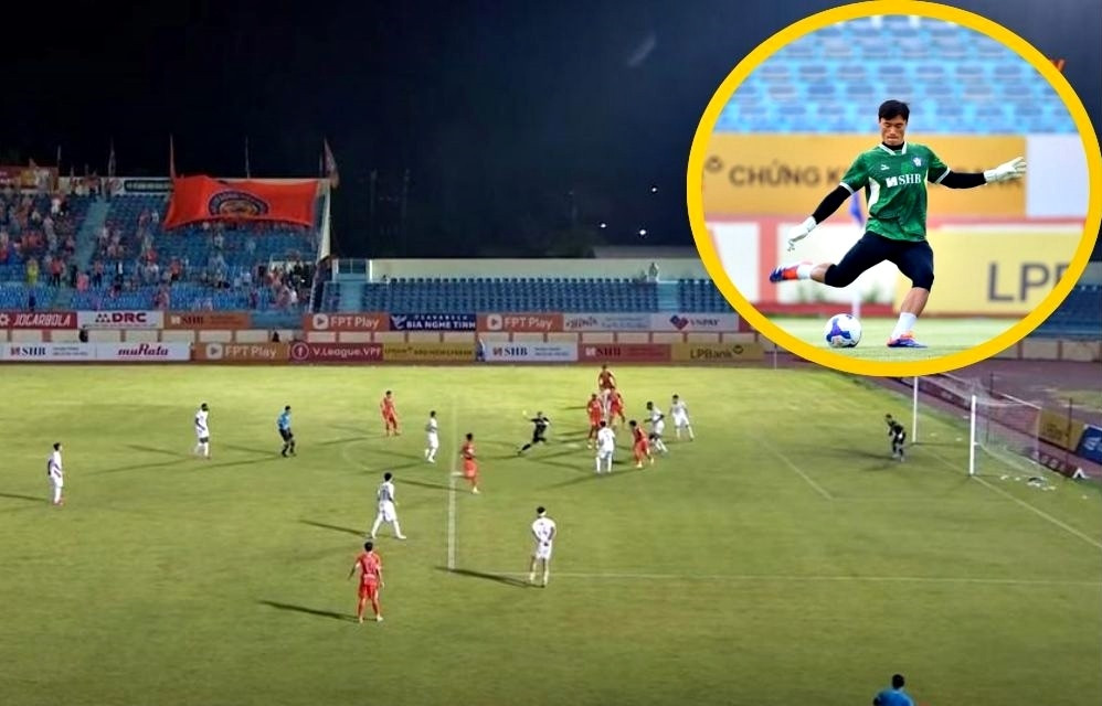 Thủ môn Bùi Tiến Dũng ghi bàn phút 95, Đà Nẵng thắng 'chung kết ngược'