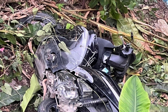 Bản tin cuối ngày 10/5: 2 người đi xe máy lao xuống vực ở Tam Đảo