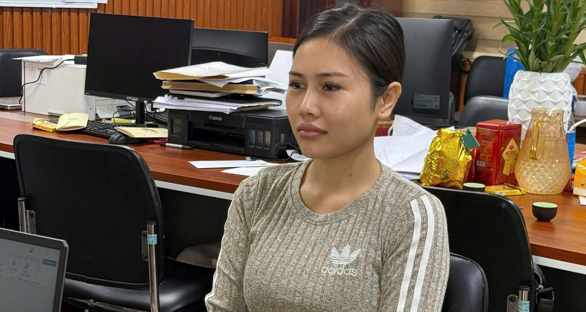 Bắt cô gái trốn truy nã 10 năm về tội mua bán trẻ em