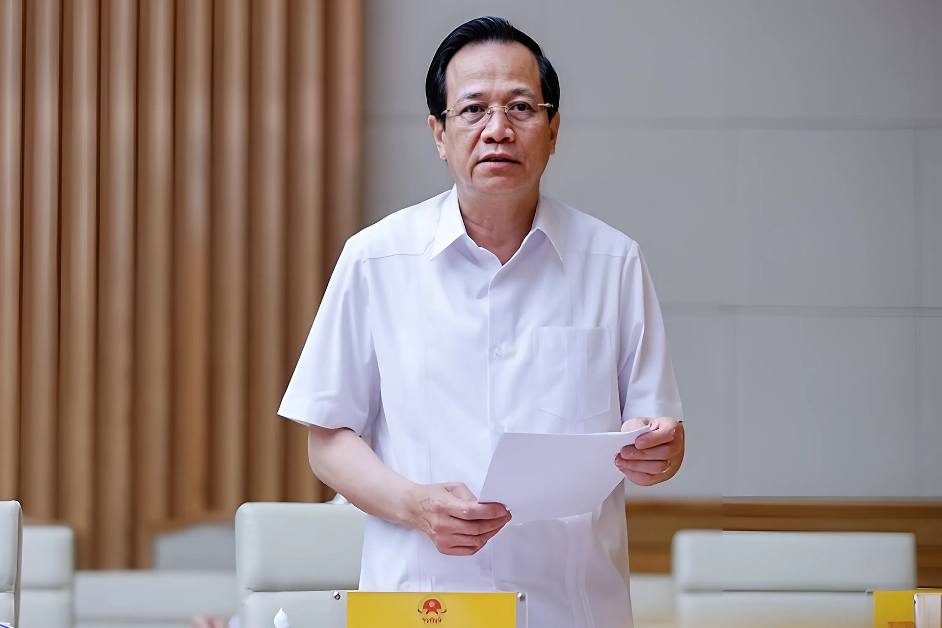 Bộ trưởng Đào Ngọc Dung: Hướng dẫn địa phương ứng trước kinh phí làm nhà ở cho người có công