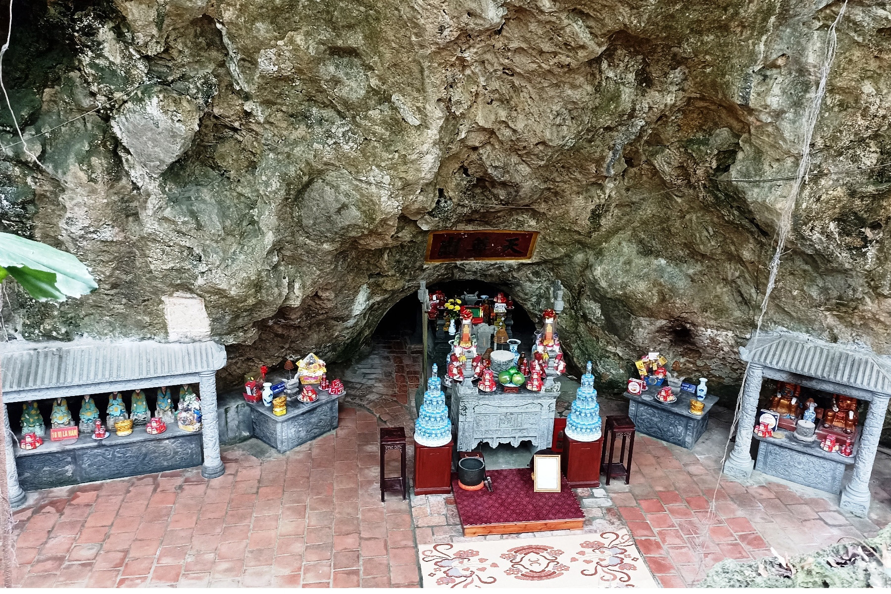Động thờ thần ở Hoa Lư có 'báu vật' phát ra 4 kiểu âm thanh khác nhau