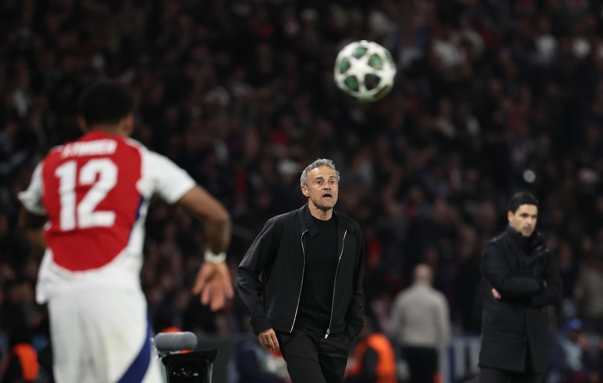 EFE. Luis Enrique PSG Arsenanl.jpg