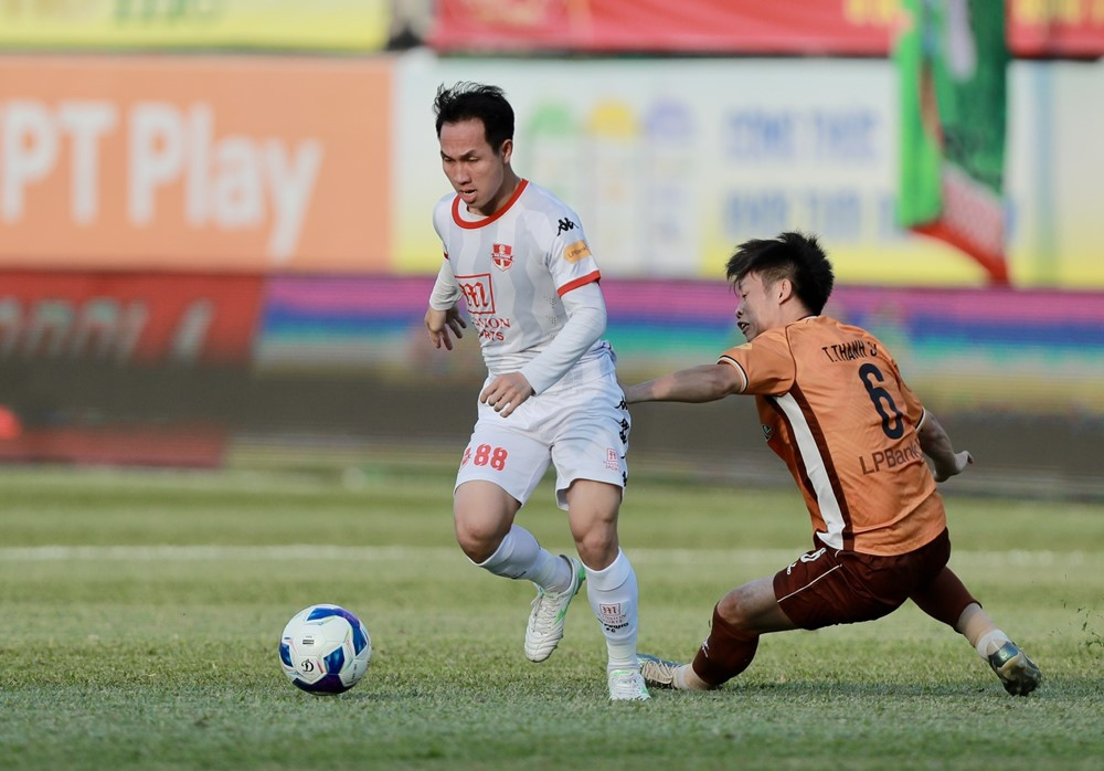 hagl vs hai phong 4.jpg