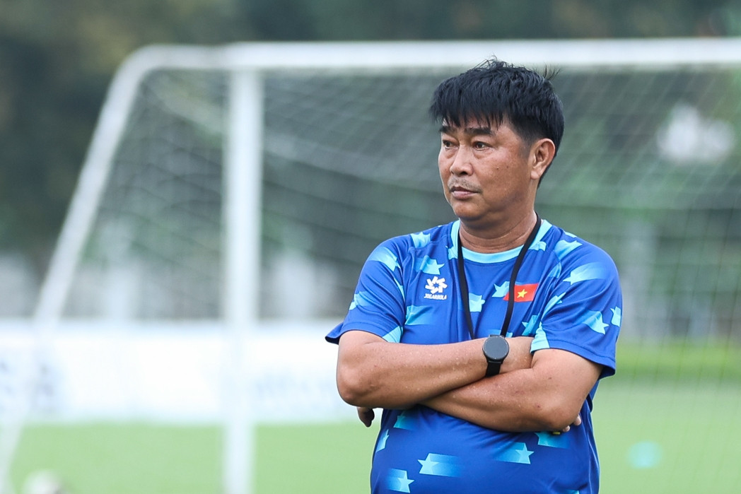 HLV Trần Minh Chiến nhận nhiệm vụ giải cứu CLB Bình Định