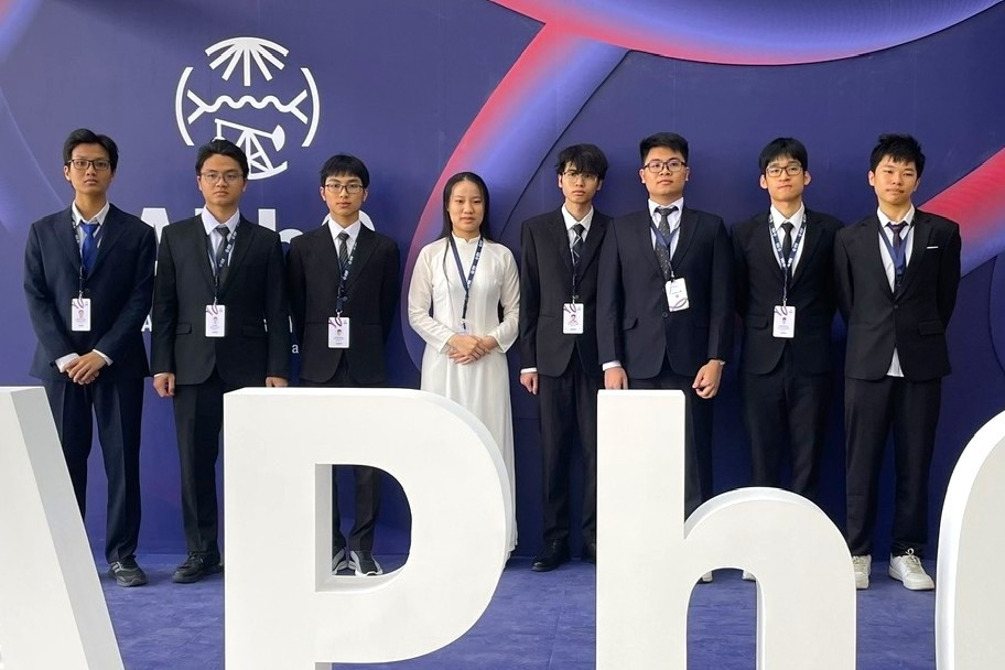 Học sinh Việt Nam giành 3 Huy chương Vàng Olympic Vật lý châu Á năm 2025