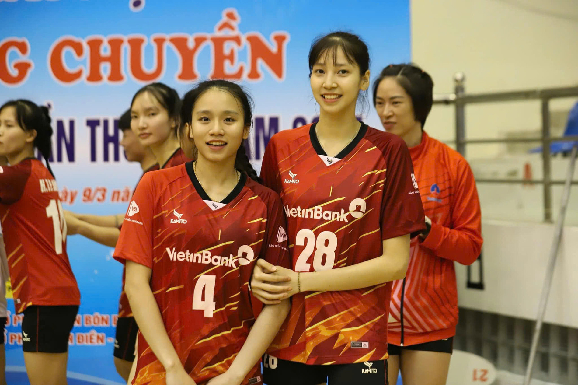 minh thu 10.jpg