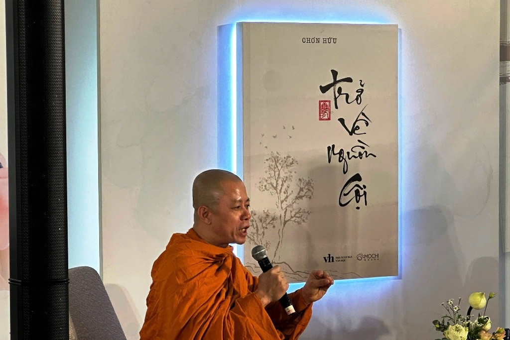 Nhà sư 'cất quá khứ giang hồ' ra mắt sách 'Trở về nguồn cội'