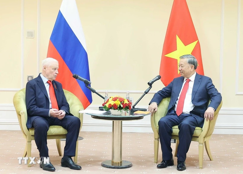 tong bi thu to lam 1.webp