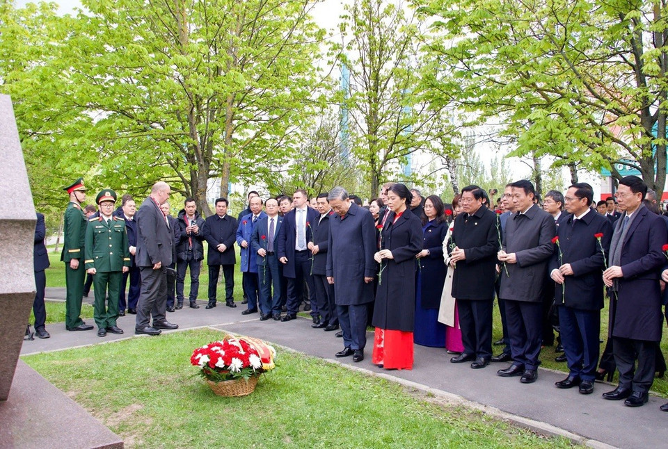 tong bi thu to lam dang hoa 5.jpg