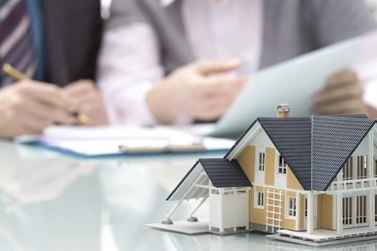 Xây nhà trên đất của bố mẹ vợ cho, ly hôn sẽ chia tài sản thế nào?