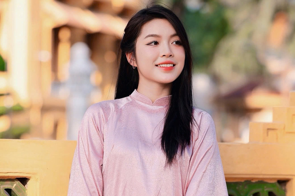 Chân dài bóng chuyền 19 tuổi Kiều Vy đẹp tựa 'nàng thơ'