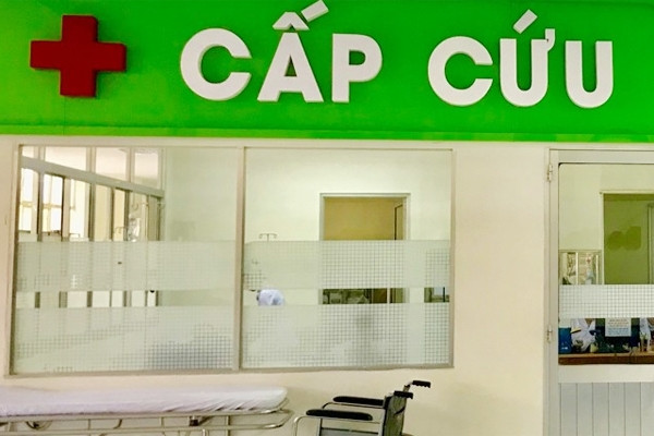 Đang làm việc, người đàn ông phải cấp cứu trong tình trạng đau dữ dội, nguy kịch