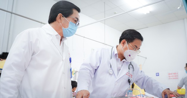 Đoàn khách 24 người gặp nạn: 4 trường hợp phải đi cấp cứu