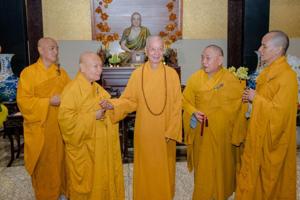 Đức Pháp chủ, Chủ tịch Hội đồng trị sự đã có thông điệp gì dịp Phật đản?
