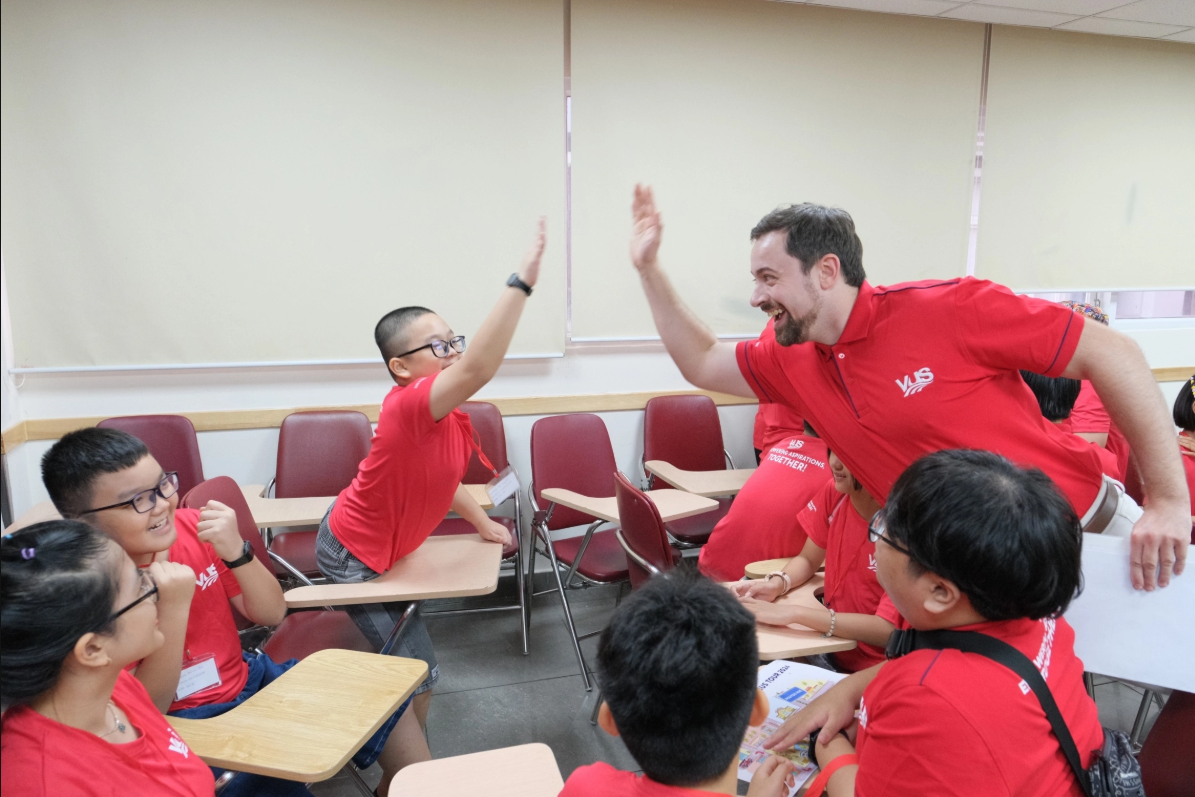 Học tiếng Anh kèm kỹ năng - bí quyết đem lại niềm vui, hào hứng cho trẻ