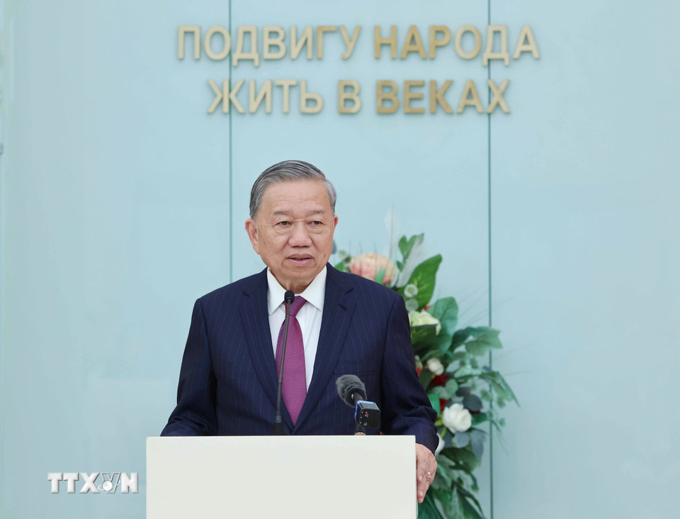 tong bi thu gap mat tri an nhung nguoi ban belarus cua viet nam 2.jpg