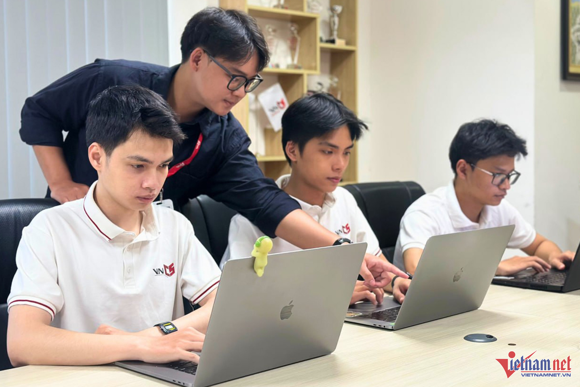 W-dien tap thuc chien an ninh mang 01 1.jpg