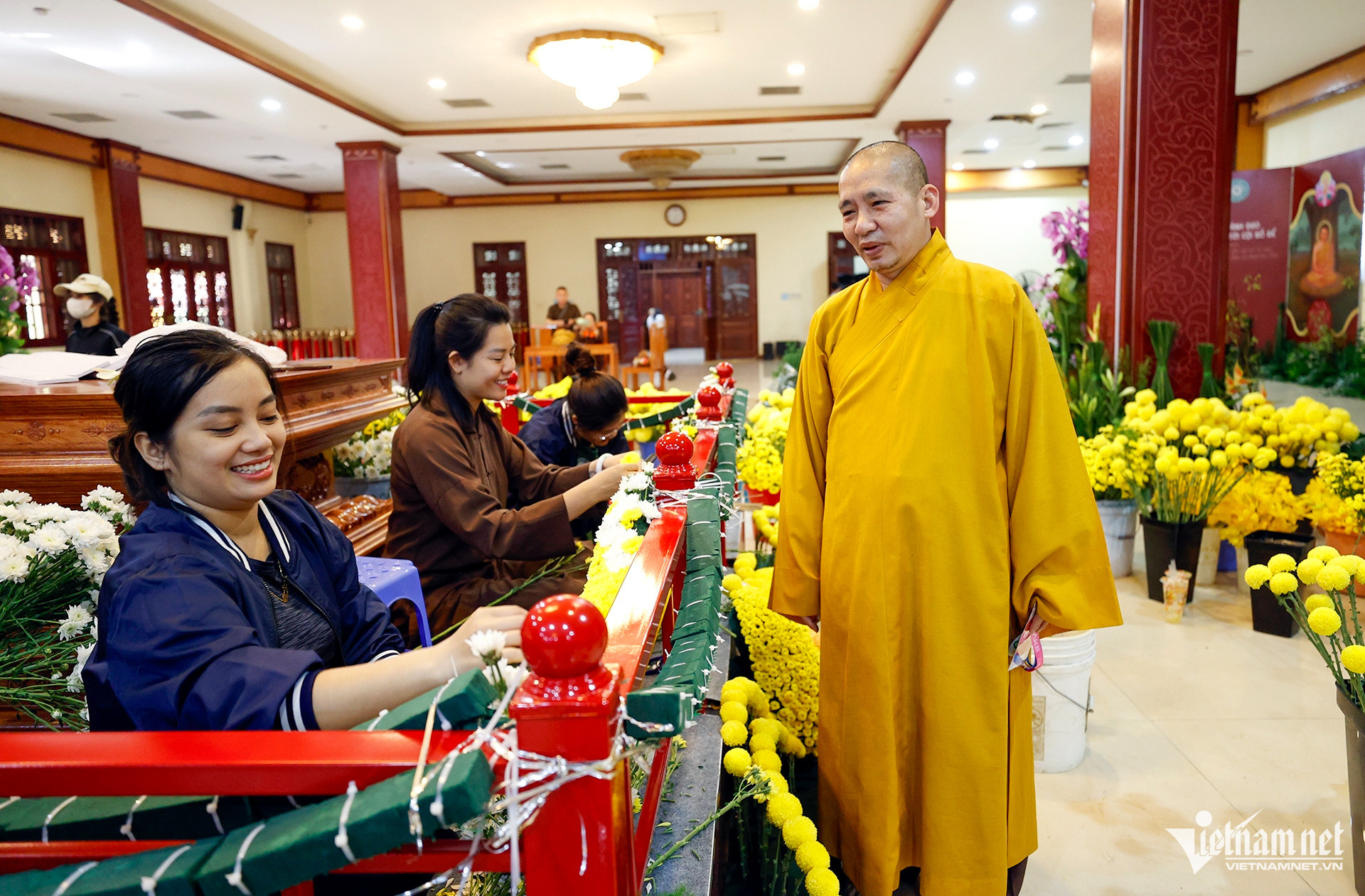 W-Thay Tuan kiem tra cong tac chuan bi 2.jpg