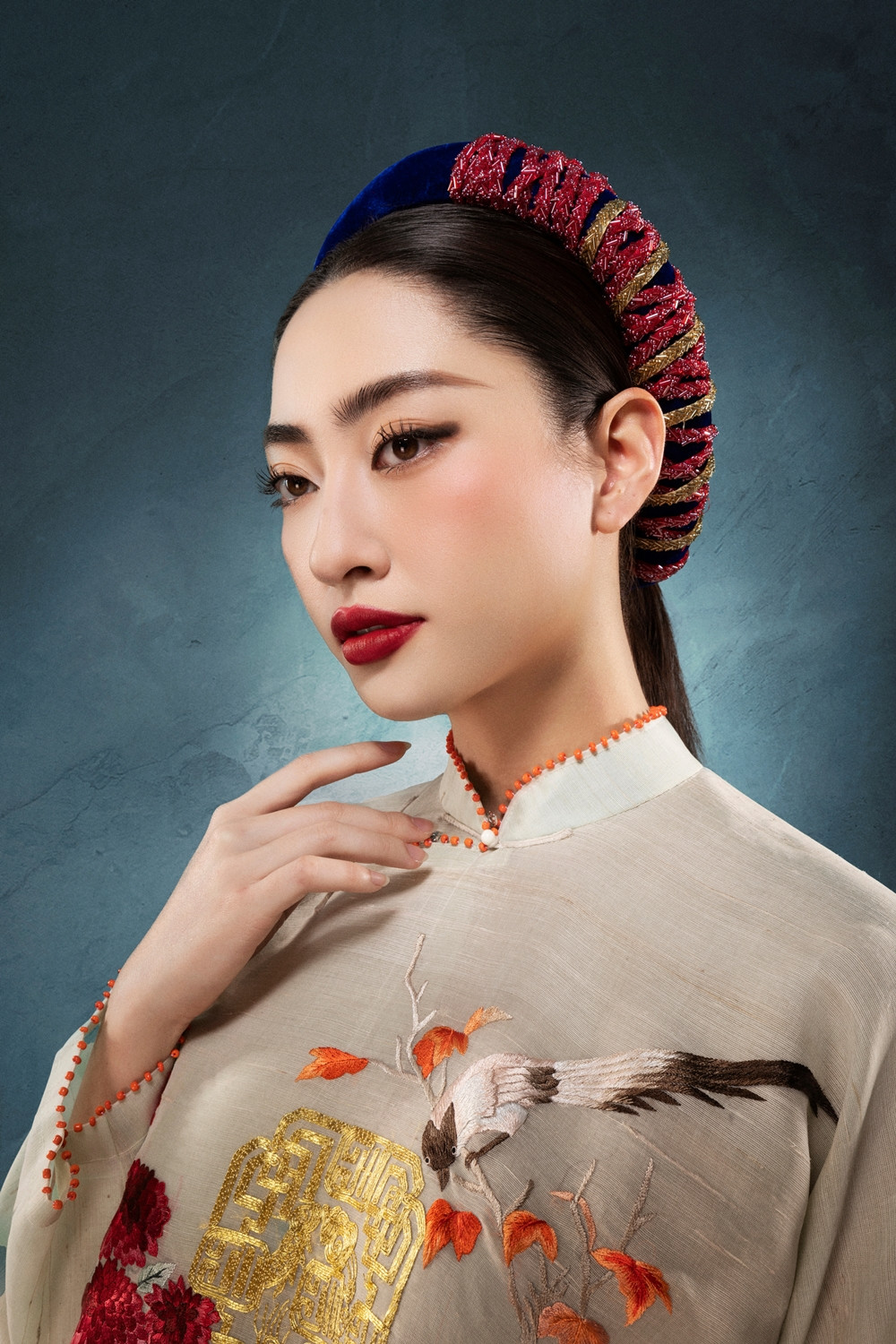 004LuongThuyLinh.jpg