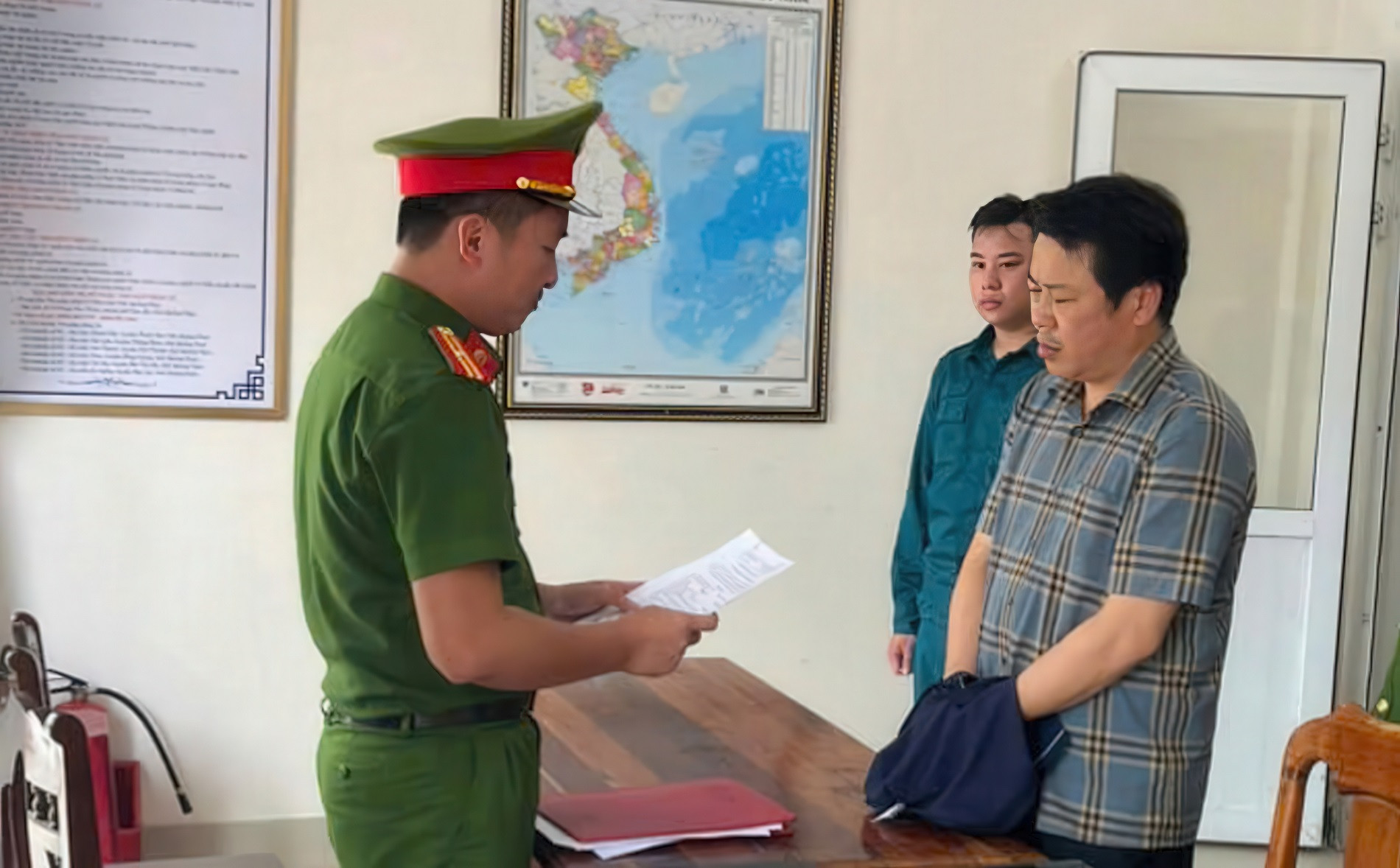 Anh nghi pham.jpeg