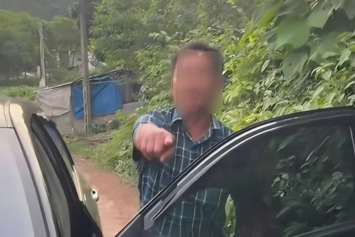 Chủ tịch huyện lên tiếng vụ cán bộ xã đánh nữ sinh Bắc Giang