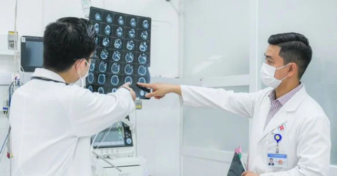 Cô gái 21 tuổi đột quỵ, chuyên gia cảnh báo khẩn