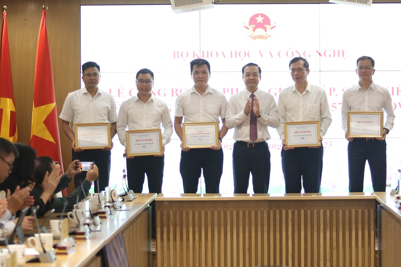 Công bố thêm 32 sản phẩm, giải pháp khoa học, công nghệ tiêu biểu trên Cổng 57