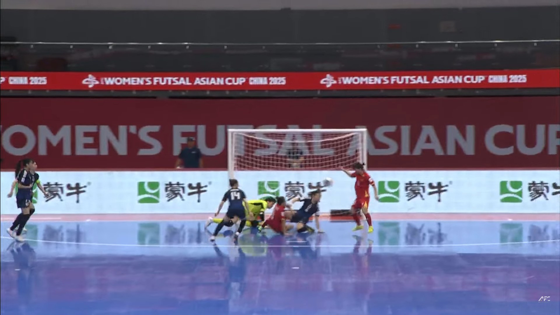 futsal Nu viet nam Nhat Ban 2.jpg