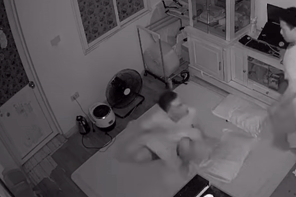 Clip trộm đột nhập căn hộ ở Hà Nội giữa đêm, manh động khi bị phát hiện