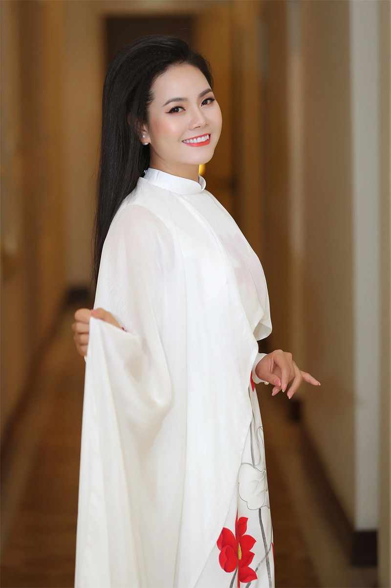 LuongNguyetAnh.jpg