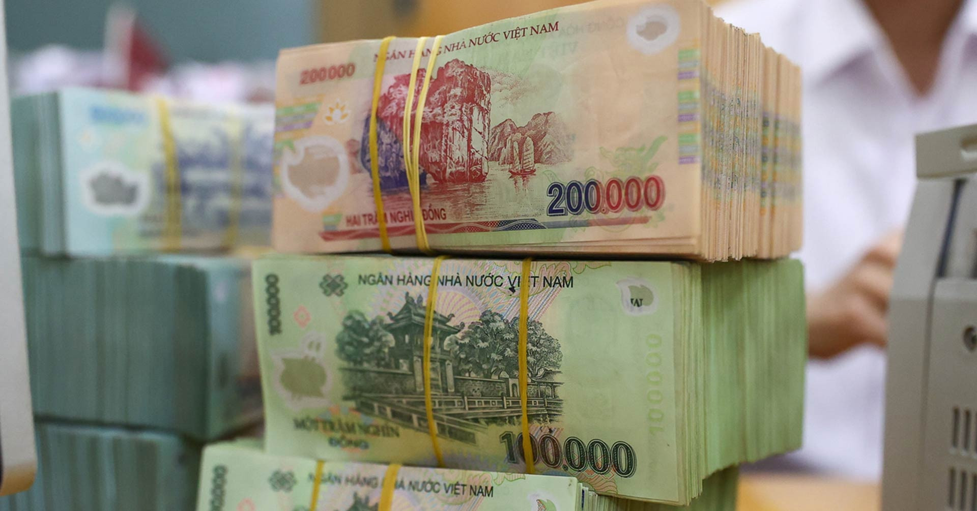 Nợ thuế hơn 83.000 tỷ đồng, gần 61.500 người bị tạm hoãn xuất cảnh