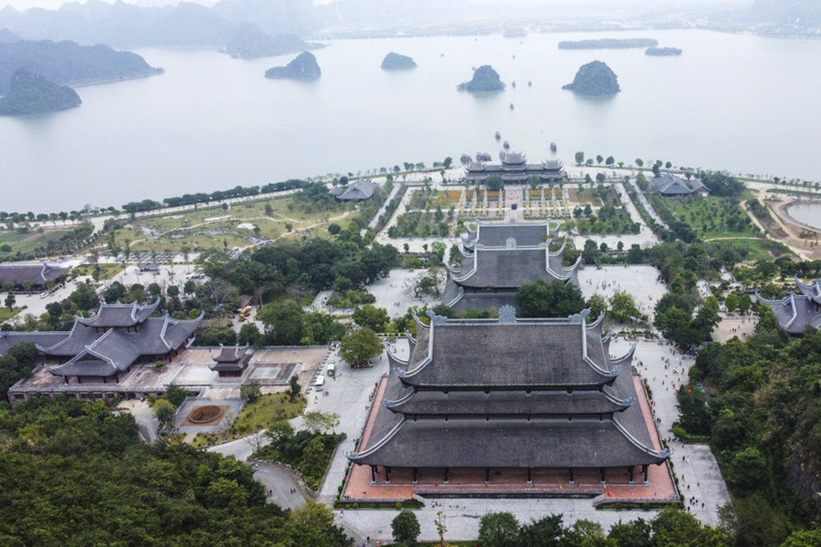 Chiêm bái xá lợi Đức Phật ở chùa Tam Chúc từ chiều 17/5