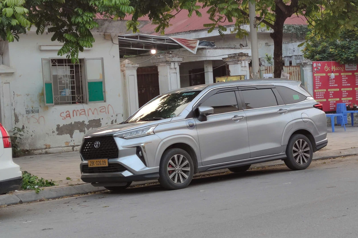 Veloz Cross Anh 3 (1).jpg