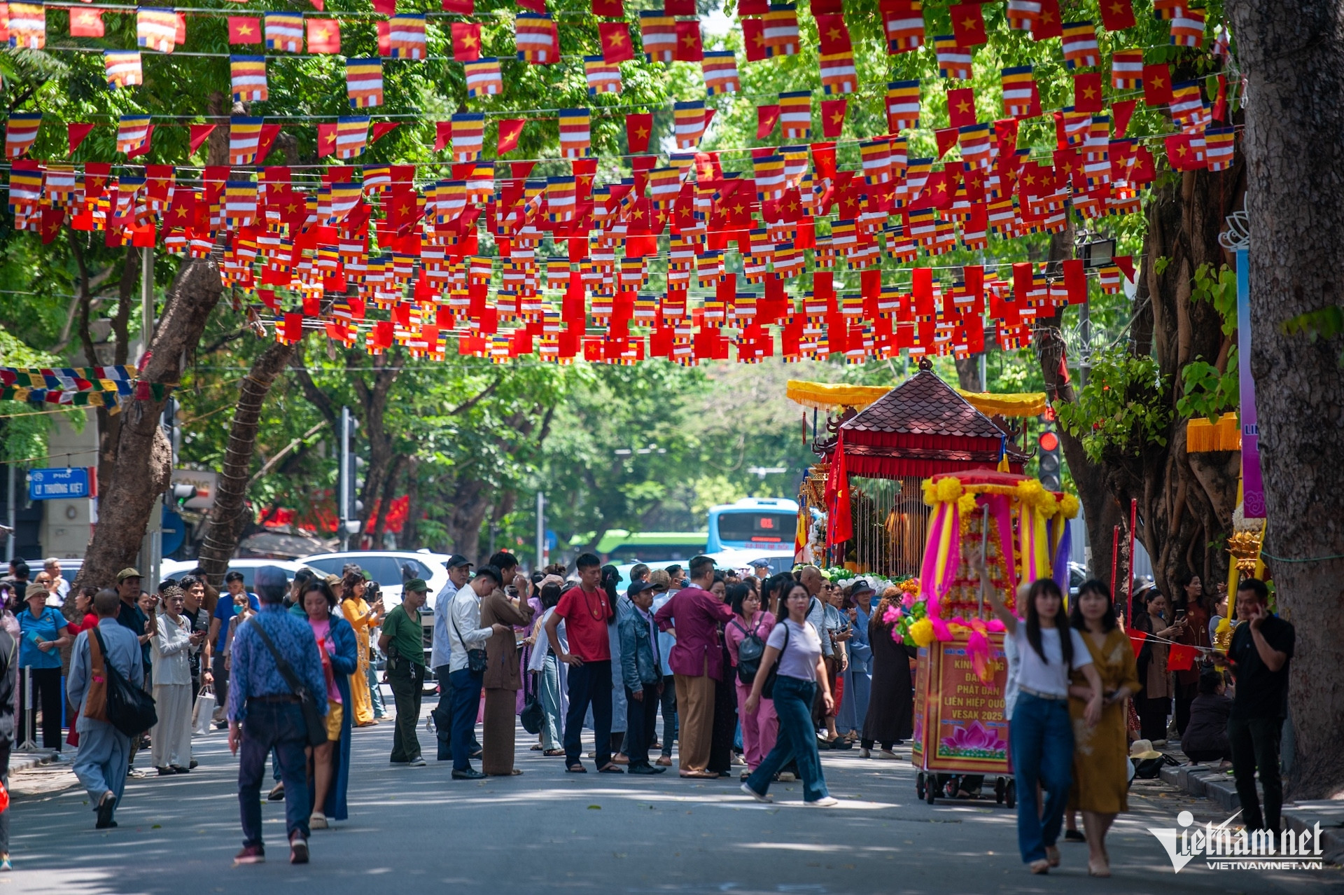 W-chua_quansu_phatdan (4).jpg