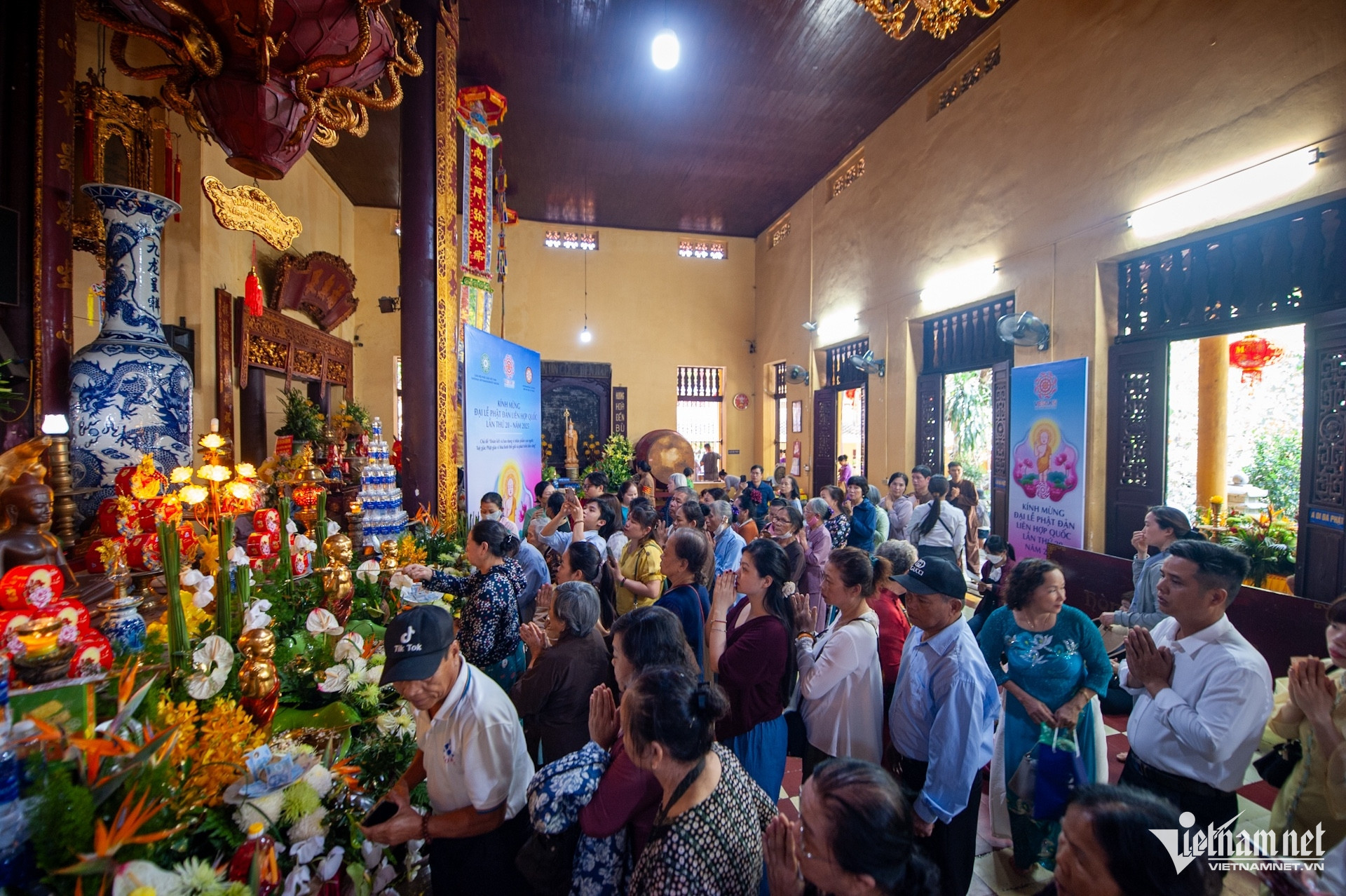 W-chua_quansu_phatdan (6).jpg