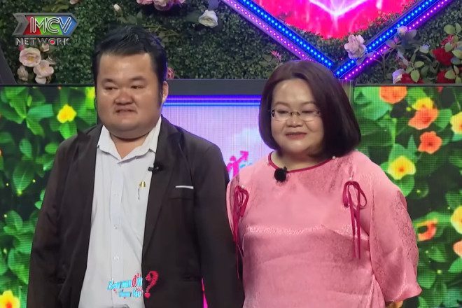 Cô gái tỏ tình bằng 3 thứ tiếng khiến chàng trai Hậu Giang vội bấm nút